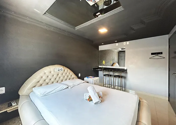 Lamour Hotel