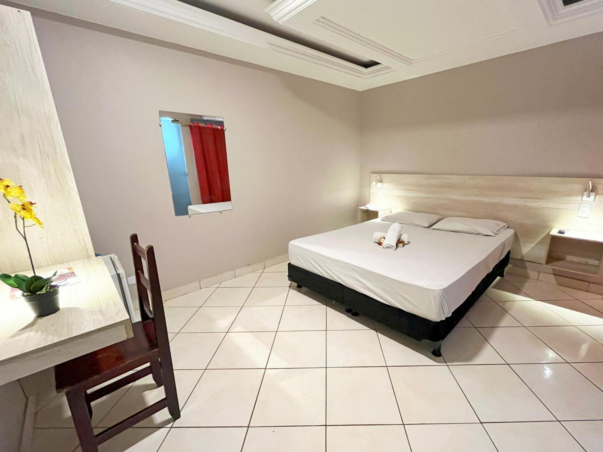 Hotel Lamour